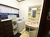 洗面化粧台を取り替え内装を新しくする洗面所のリフォーム　磐田市