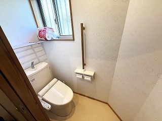 リフォーム前のトイレ