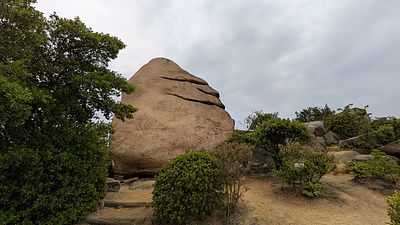 王子が岳 (ニコニコ岩) 　 in 岡山