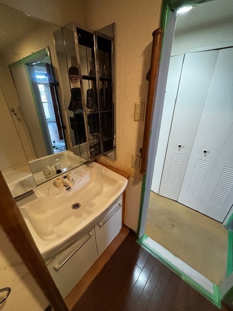 リフォーム前（洗面台）