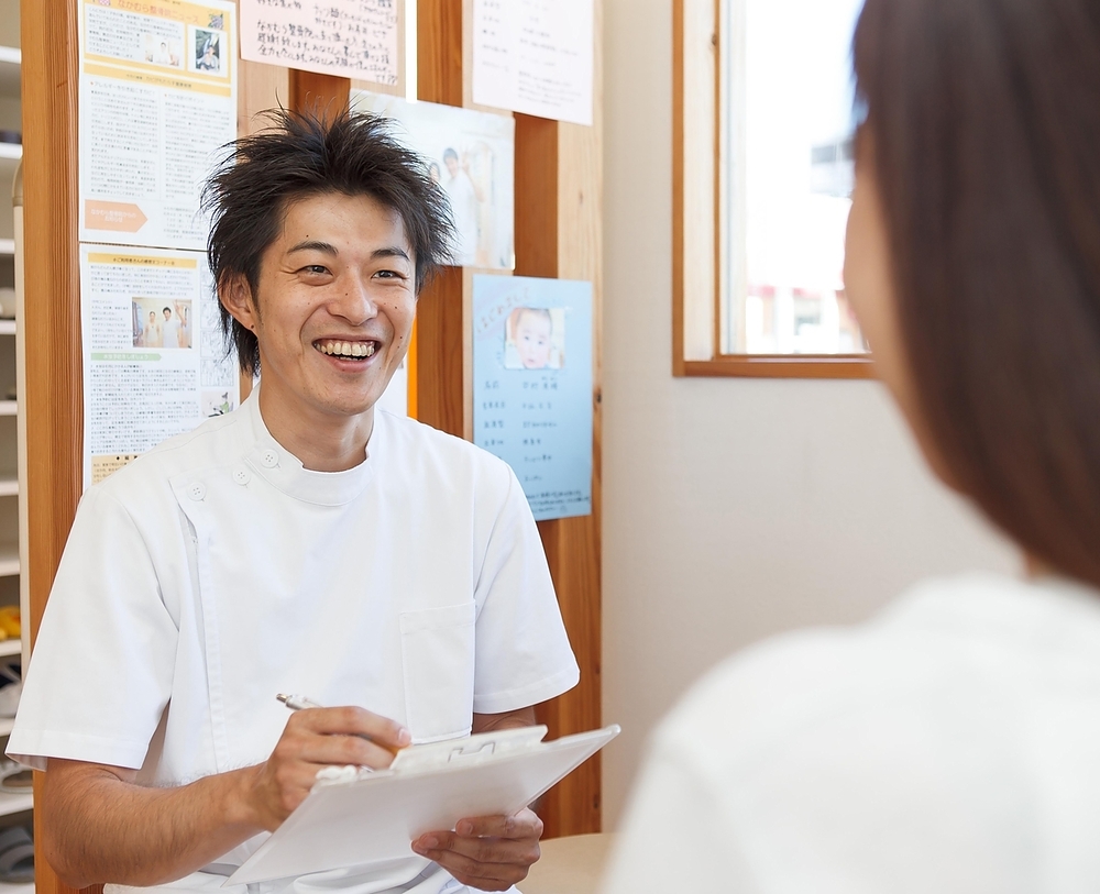 中村正登士さん　診療風景