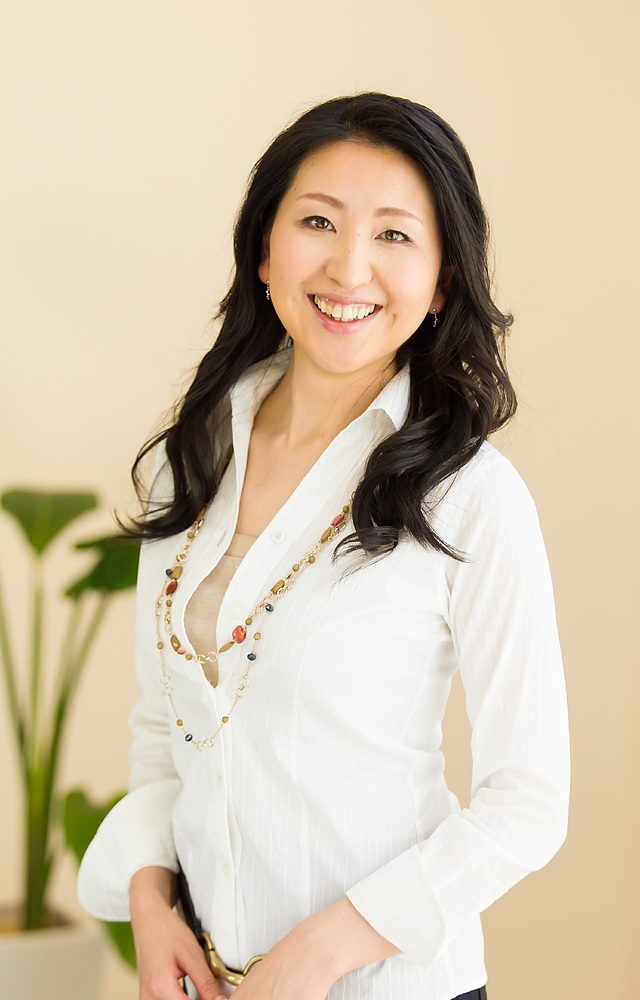 青柳仁子 あおやぎひとこ