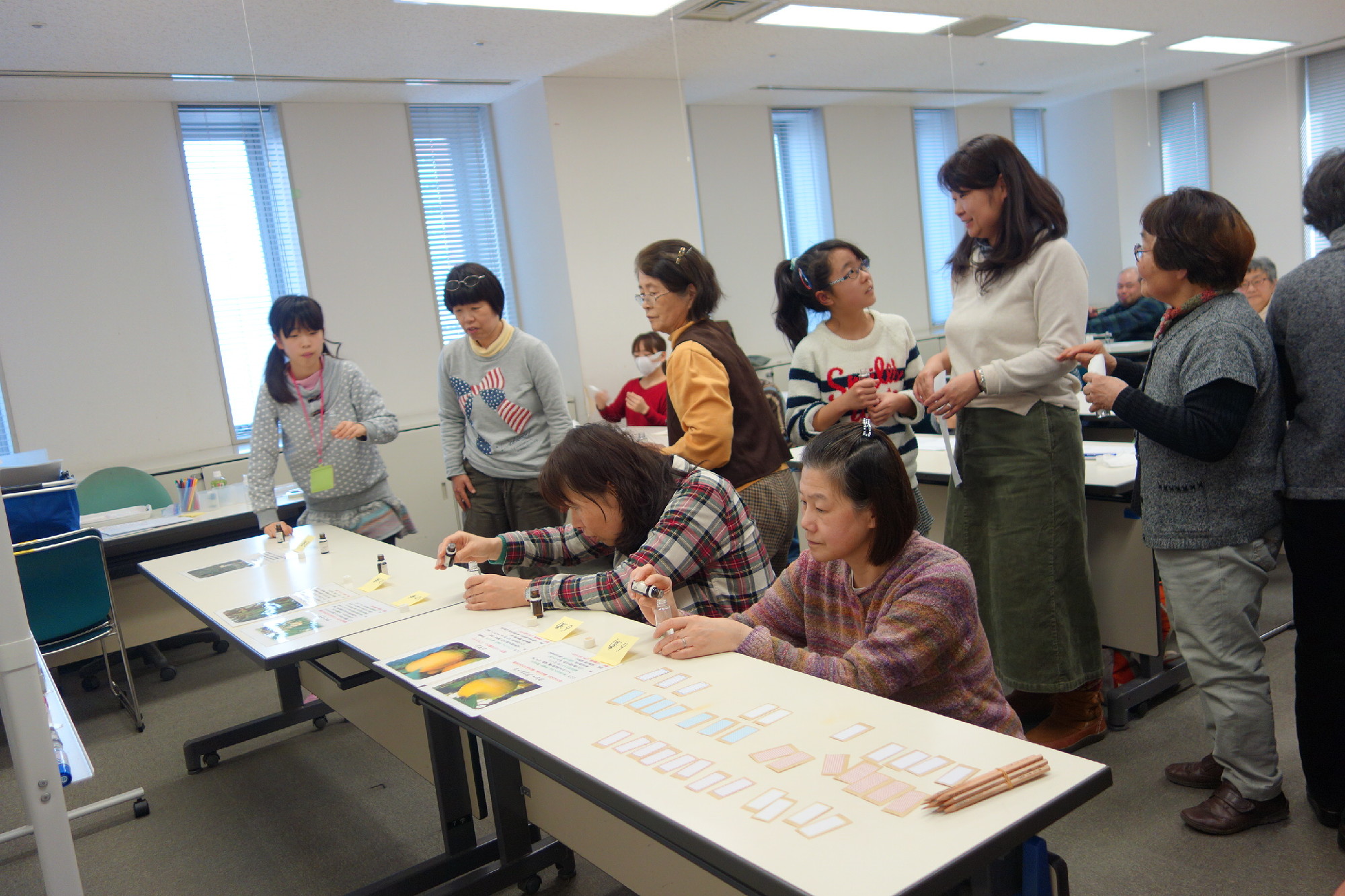 八王子市生涯学習課様‗アロマ花粉症スプレー作り②