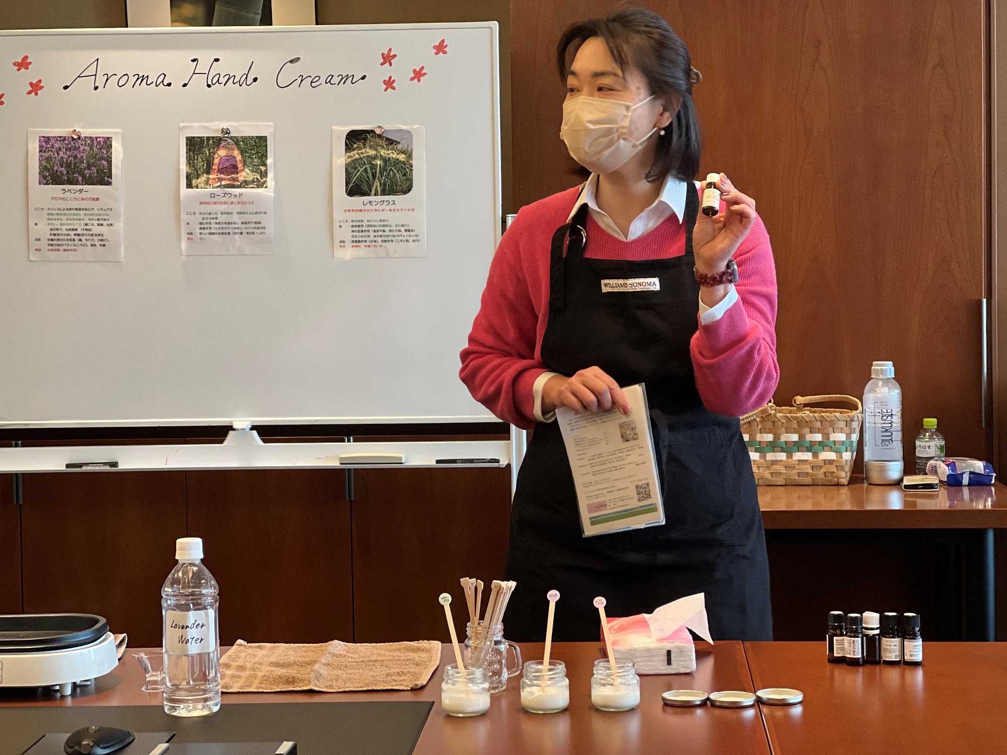 東京都内法律事務所様‗アロマハンドクリーム作り①