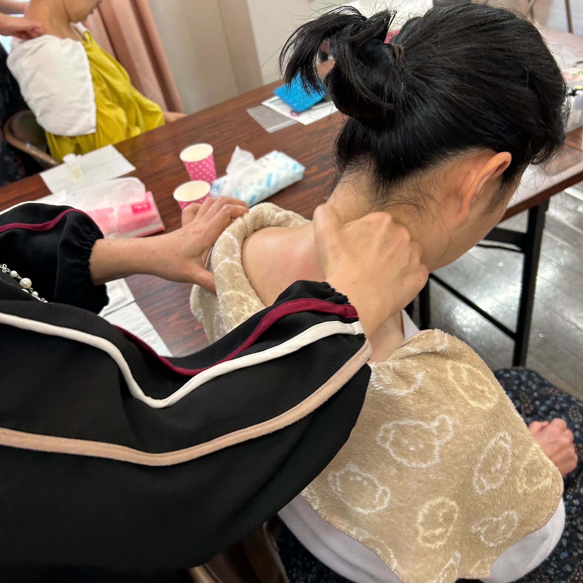 首こり・肩こりアロママッサージ