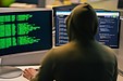 AIを活用したハッキングにより、マイクロインバータのリモートシャットダウンリスクが明らかに (PV Magazine)