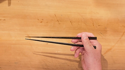 蕎麦はツユに半分だけ漬ける、その奥義