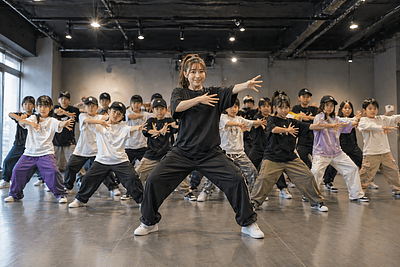 ダンスを本業にするには？ダンスだけで生活していくためにやるべきこと