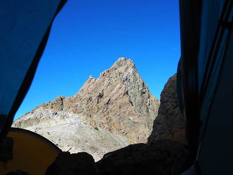 装備は整えた。麓（ふもと）で待っている。あとはあなたが、自分の足で一歩を踏み出すかどうかだ。