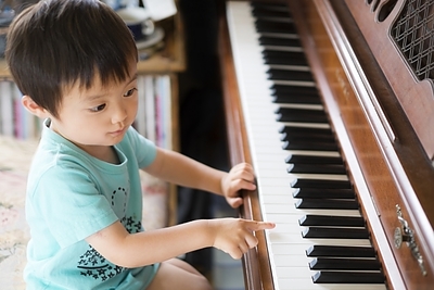 小学校受験にピアノの習い事は有効？