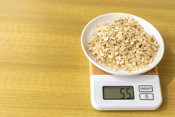 【ちょっとした料理の小ワザ】キッチンスケールを使おう！