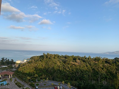 万国津梁館