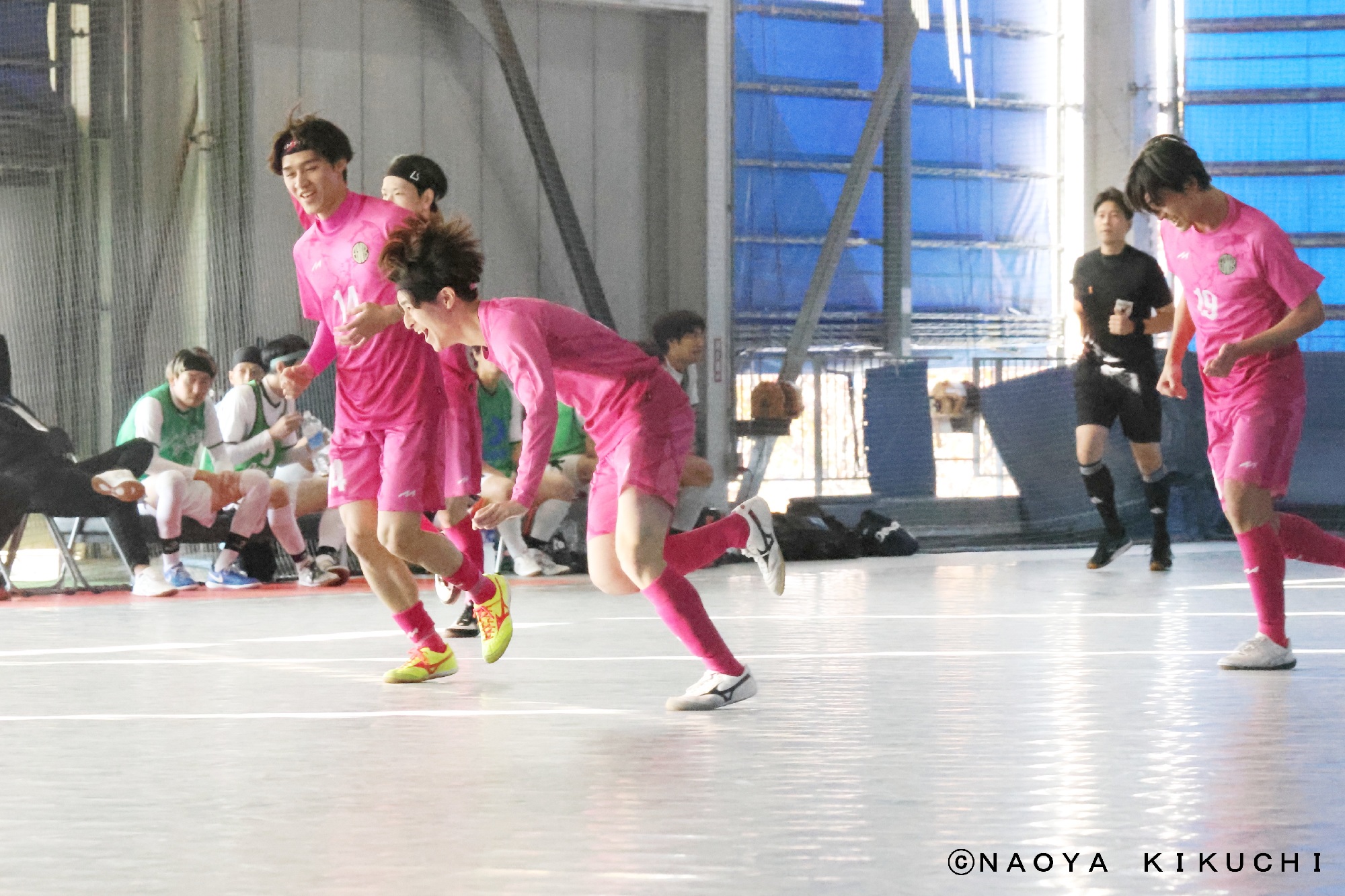 レジェンダ対エグナム