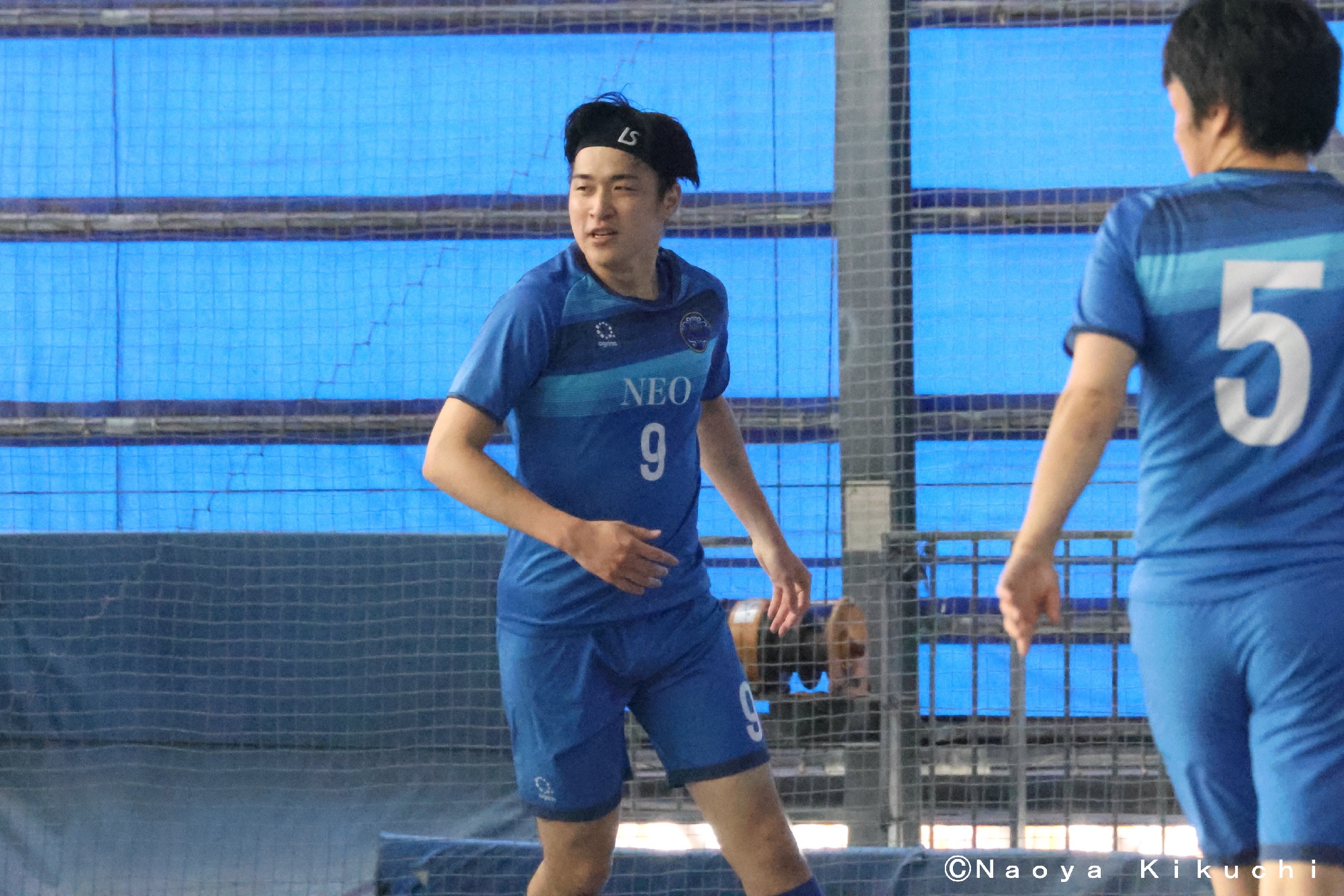 アオキング対NEO