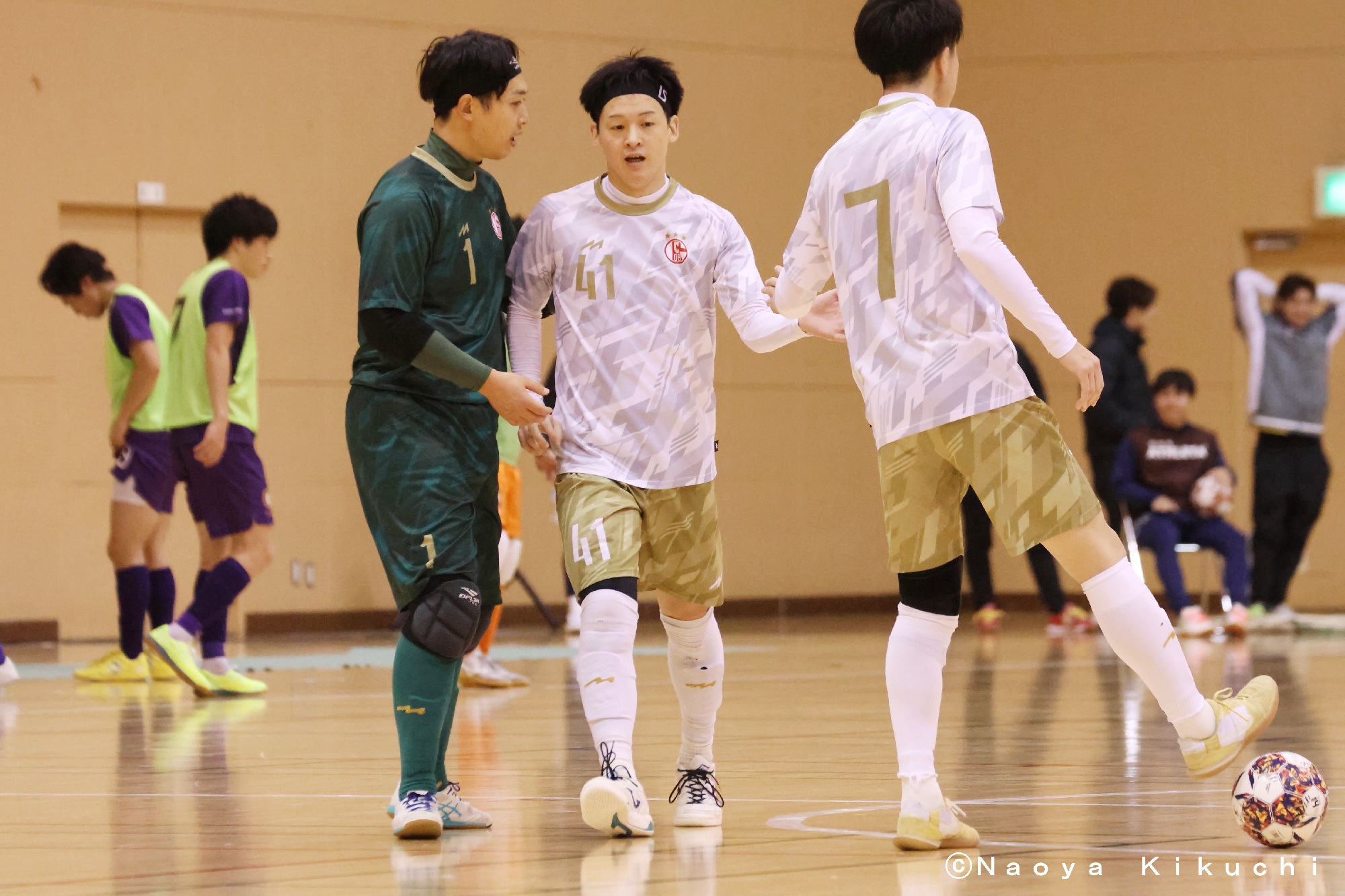 クリアソン新宿対カープ