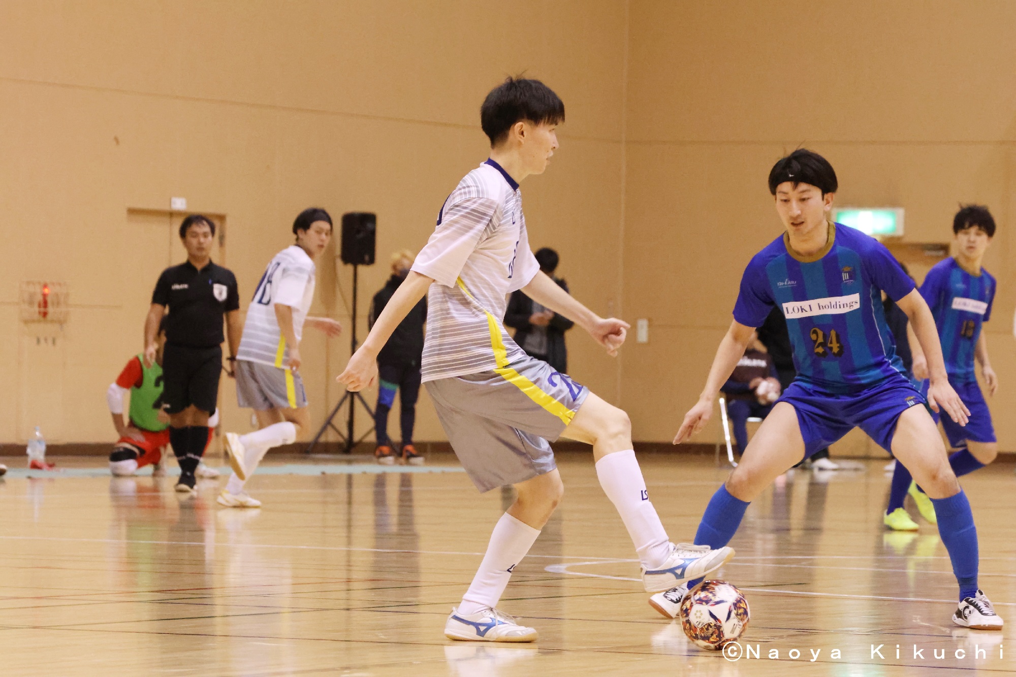 セルサス対アオキング