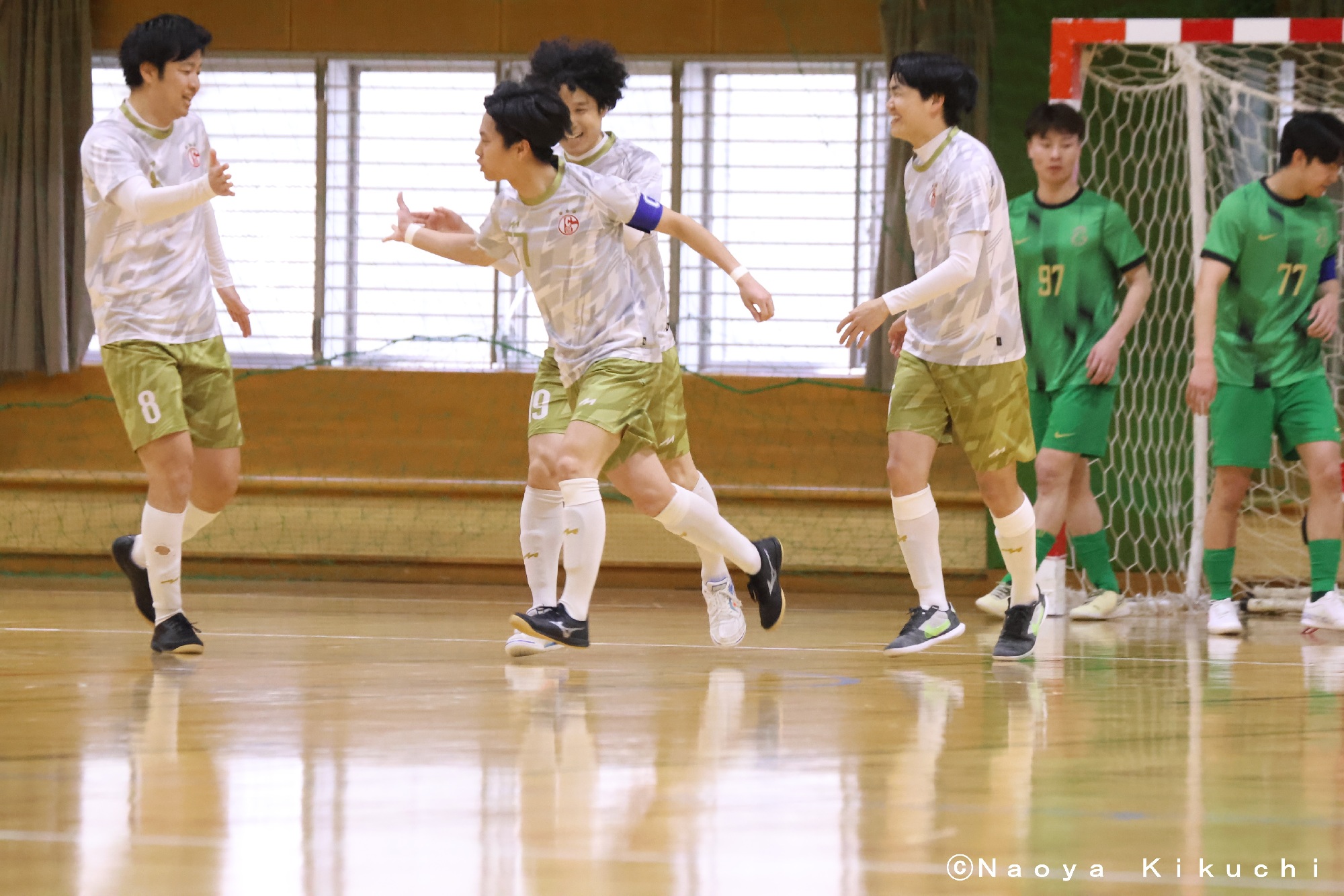 カープ08対BEBE