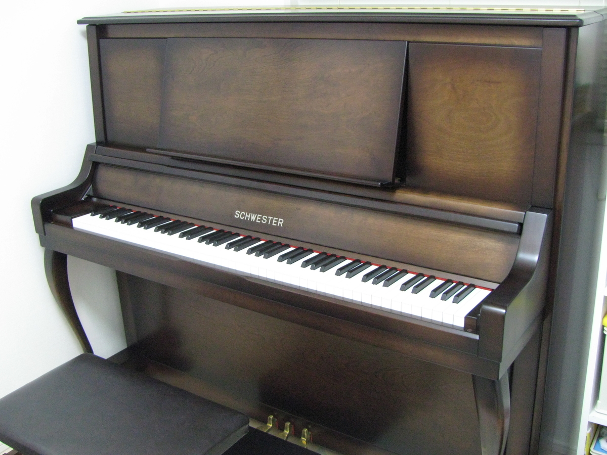 シュベスター ピアノ - 鍵盤楽器、ピアノ