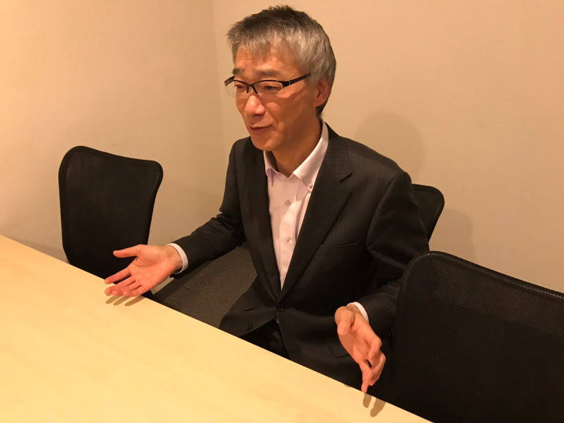 室岡宏 むろおかひろし