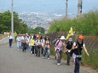 足・靴・歩行から　魅せる脚へ　美脚マエストラ　飛鳥田由理