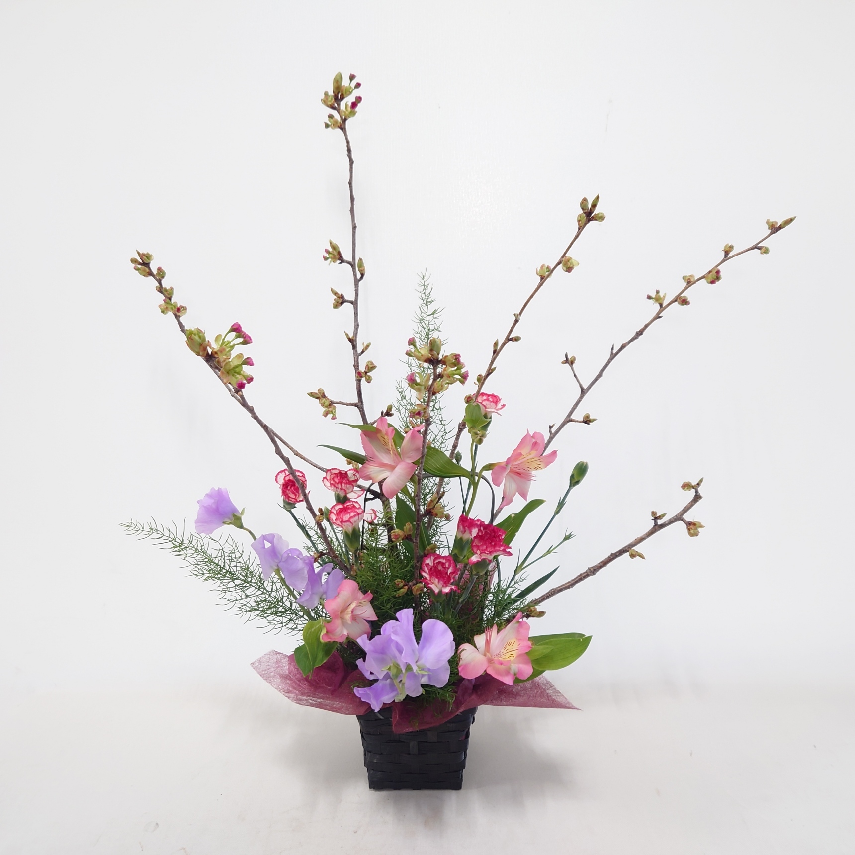 4月9日⑥「桜日和」八重桜、アルストロメリア他