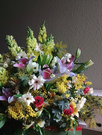 お誕生日のお祝い花