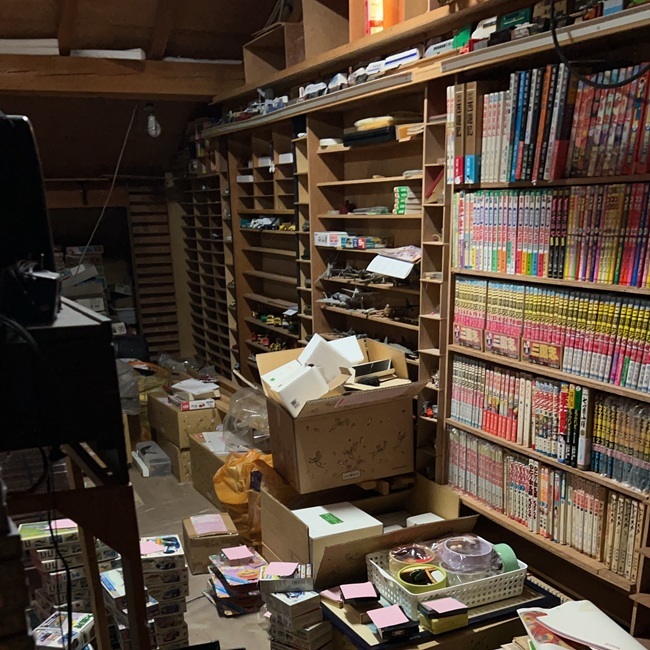 屋根裏の趣味のお部屋の片付け