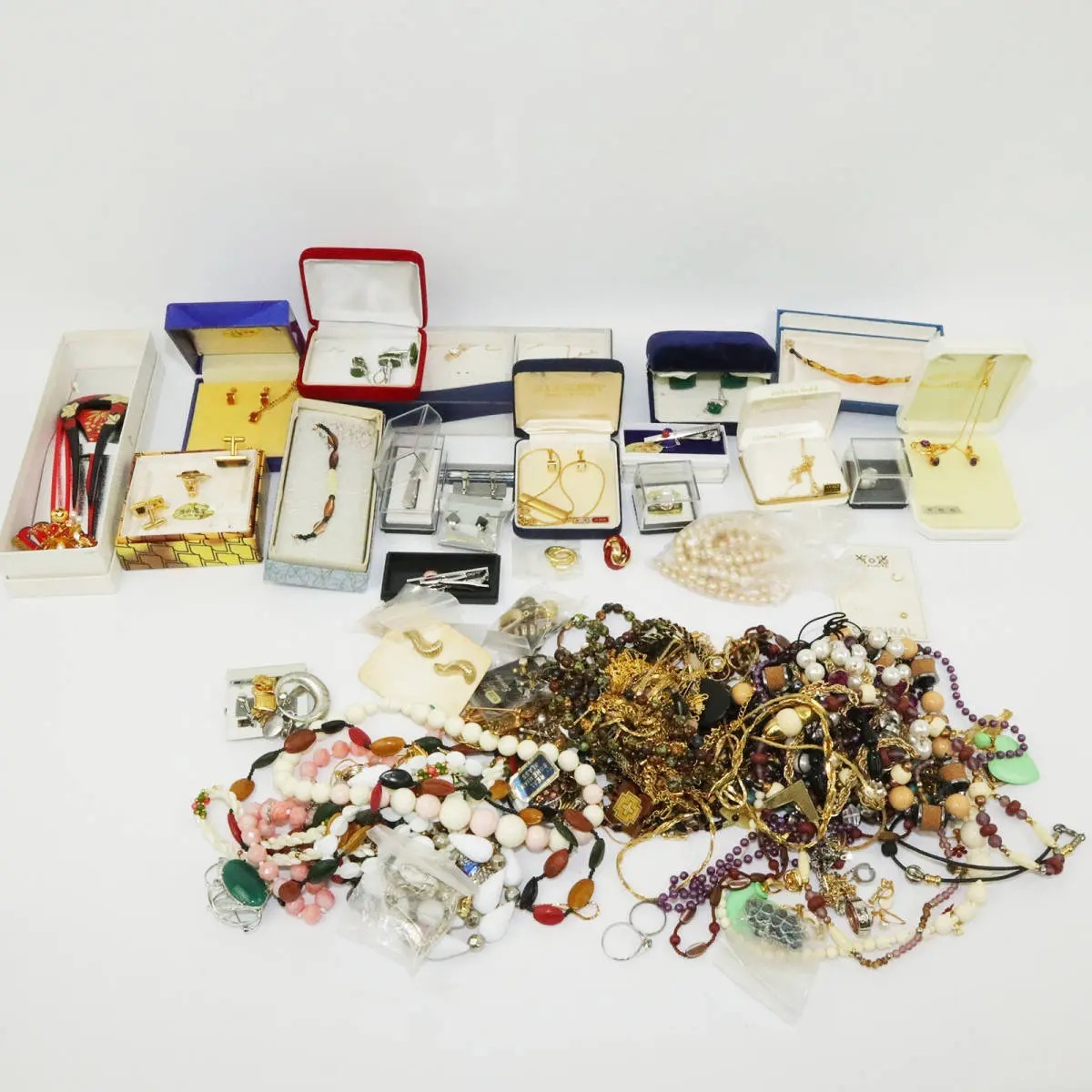 イミテーションアクセサリー買取