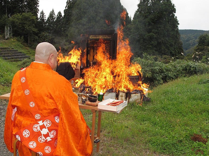 お焚き上げ供養