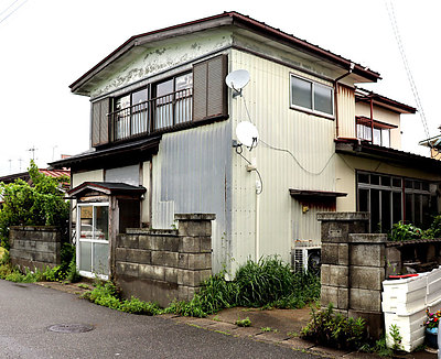 遺品整理と実家解体　乗船海洋散骨式