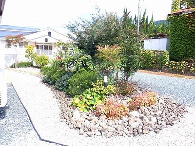 東根市のW様邸のガーデニングがようやく落ち着いてきました